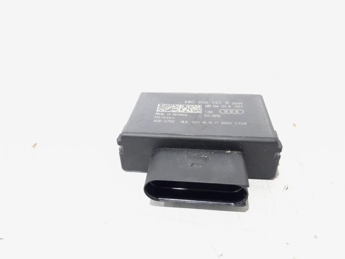 Usagé Module pompe carburant Audi A4 Avant (B9) 2.0 TDI Ultra 16V Prix € 19,00 Règlement à la marge proposé par GEJO Revisie & Onderdelen BV