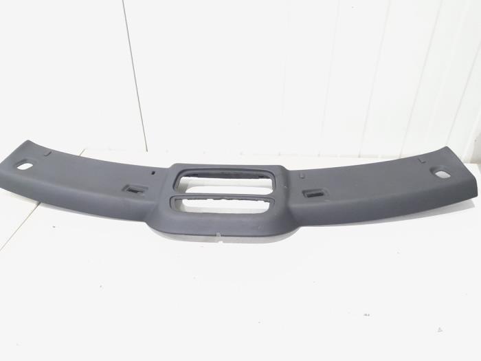 Gebrauchte Windschutzscheibe blende Audi A3 Cabriolet (8P7) 1.2 TFSI Preis € 14,00 Margenregelung angeboten von GEJO Revisie & Onderdelen BV