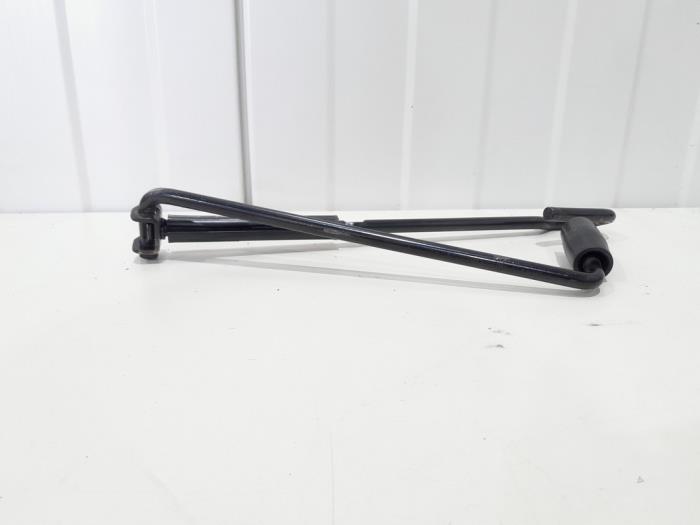 Lift jack – 4H0011221