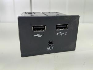 Gebrauchte AUX / USB-Anschluss Audi A6 Avant (C7) 3.0 TDI V6 24V biturbo Quattro Preis € 120,00 Margenregelung angeboten von GEJO Revisie & Onderdelen BV