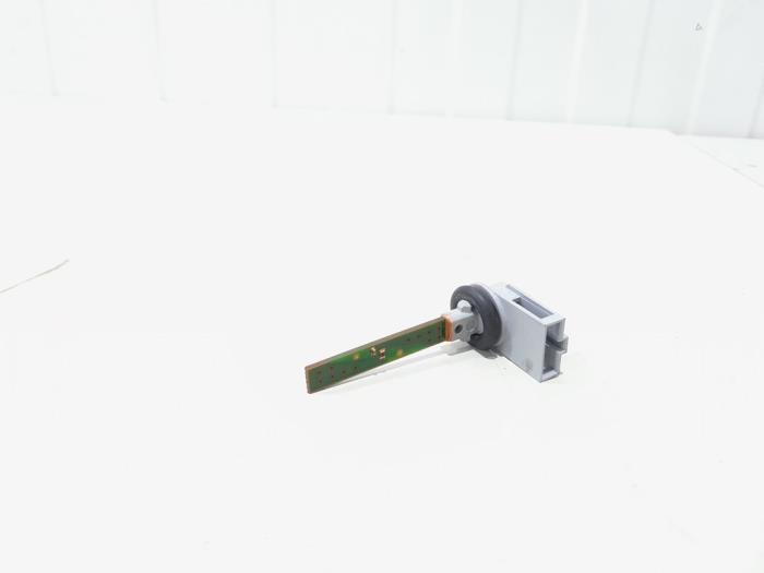 Begagnade Innetemperatursensor Audi A6 Avant (C7) 3.0 TDI V6 24V biturbo Quattro Pris € 3,99 Marginaltabell erbjuds av GEJO Revisie & Onderdelen BV