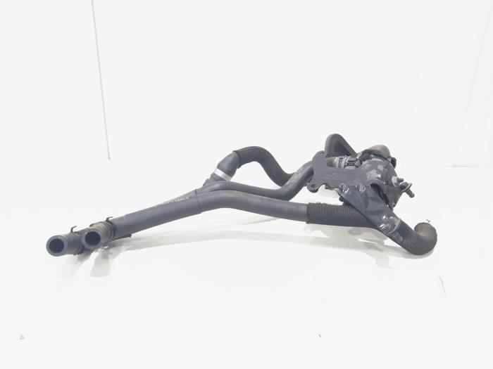 Begagnade Extra vattenpump Audi A6 Avant (C7) 3.0 TDI V6 24V biturbo Quattro Pris € 48,00 Marginaltabell erbjuds av GEJO Revisie & Onderdelen BV