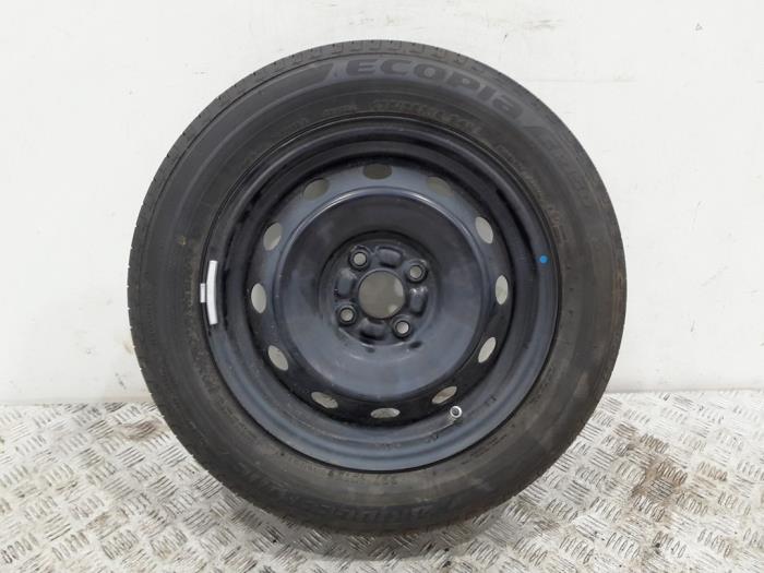 Begagnade Hjul + däck Suzuki Baleno (EW/FW) 1.2 Dual Jet 16V Pris € 25,00 Marginaltabell erbjuds av GEJO Revisie & Onderdelen BV