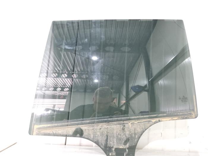 Rear vent glass