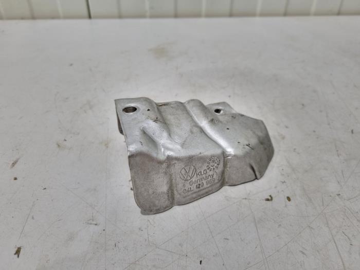 Gebrauchte Hitzeschild Auspuff Audi A4 Avant (B9) 2.0 TDI Ultra 16V Preis € 3,00 Margenregelung angeboten von GEJO Revisie & Onderdelen BV