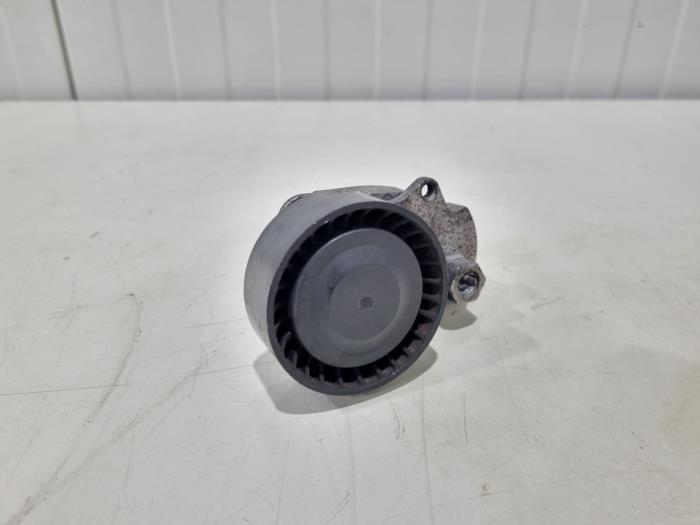 Usados Rodillo tensor correa múltiple Seat Ibiza IV SC (6J1) 1.2 TSI 16V Precio € 9,00 Norma de margen ofrecido por GEJO Revisie & Onderdelen BV