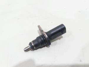 Engine temperature sensor from a Audi A6 Avant (C7) 3.0 TDI V6 24V biturbo Quattro 2017