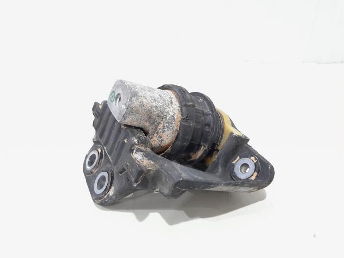 Used Engine mount Volvo V90 II (PW) 2.0 B4 16V Mild Hybrid Price € 29,00 Margin scheme offered by GEJO Revisie & Onderdelen BV