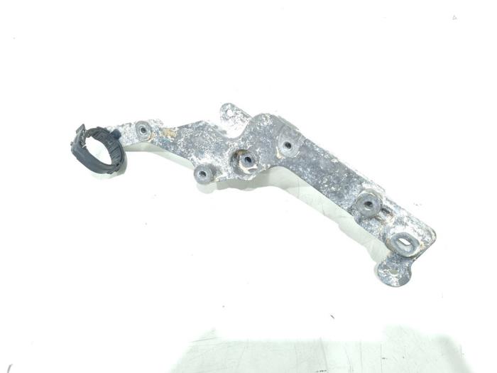 Used Engine mount Volvo V90 II (PW) 2.0 B4 16V Mild Hybrid Price € 19,95 Margin scheme offered by GEJO Revisie & Onderdelen BV