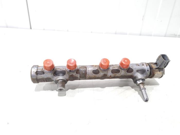 Gebrauchte Kraftstoffverteiler Volvo V90 II (PW) 2.0 B4 16V Mild Hybrid Preis € 20,00 Margenregelung angeboten von GEJO Revisie & Onderdelen BV