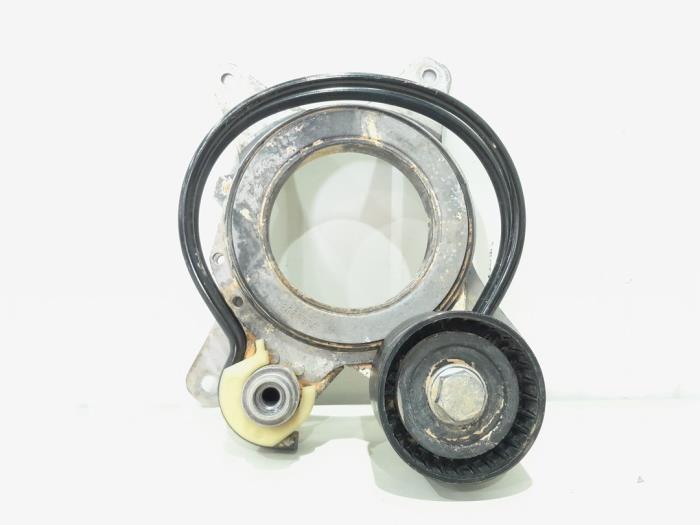 Usados Rodillo tensor correa múltiple Volvo V90 II (PW) 2.0 B4 16V Mild Hybrid Precio € 39,95 Norma de margen ofrecido por GEJO Revisie & Onderdelen BV