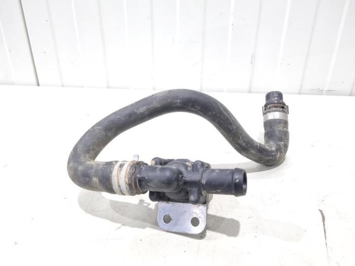 Begagnade Extra vattenpump Volvo V90 II (PW) 2.0 B4 16V Mild Hybrid Pris € 40,00 Marginaltabell erbjuds av GEJO Revisie & Onderdelen BV