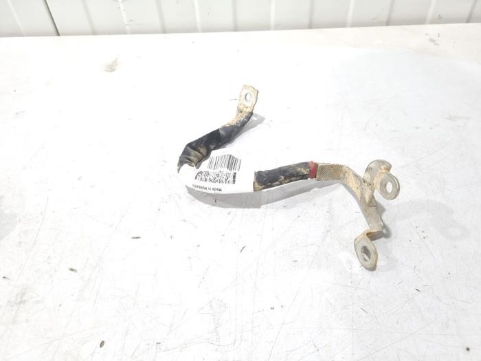 Używane Kabel (rózne) Volvo V90 II (PW) 2.0 B4 16V Mild Hybrid Cena € 10,00 Procedura marży oferowane przez GEJO Revisie & Onderdelen BV