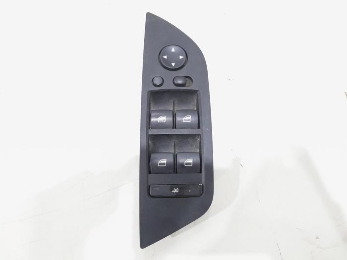 Usados Interruptor combinado de ventanillas BMW X1 (E84) sDrive 18d 2.0 16V Precio € 29,95 Norma de margen ofrecido por GEJO Revisie & Onderdelen BV