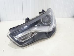 Usados Faro izquierda Audi A1 Sportback (8XA/8XF) 1.6 TDI 16V Precio € 310,00 Norma de margen ofrecido por GEJO Revisie & Onderdelen BV