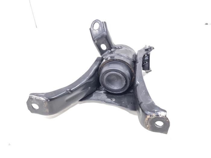 Used Engine mount Toyota C-HR (X1,X5) 1.8 16V Hybrid Price € 115,00 Margin scheme offered by GEJO Revisie & Onderdelen BV