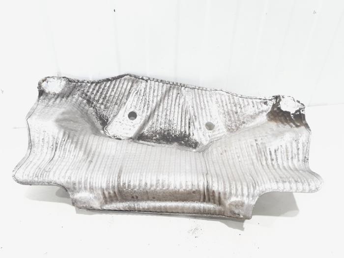 Gebrauchte Hitzeschild Auspuff Audi A4 Avant (B9) 2.0 TDI Ultra 16V Preis € 14,95 Margenregelung angeboten von GEJO Revisie & Onderdelen BV