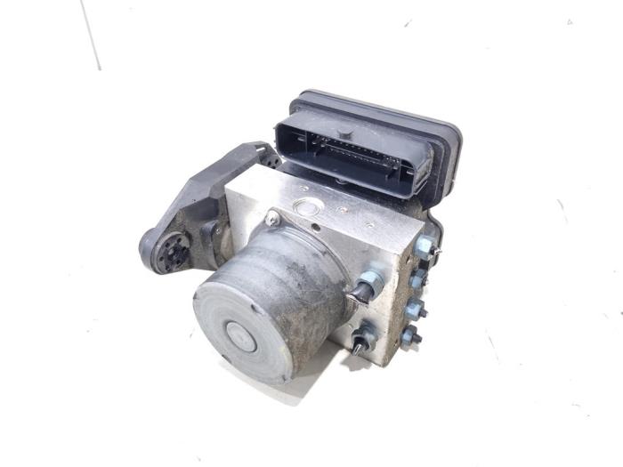 Begagnade ABS-pump Audi A4 Avant (B9) 2.0 TDI Ultra 16V Pris € 239,95 Marginaltabell erbjuds av GEJO Revisie & Onderdelen BV
