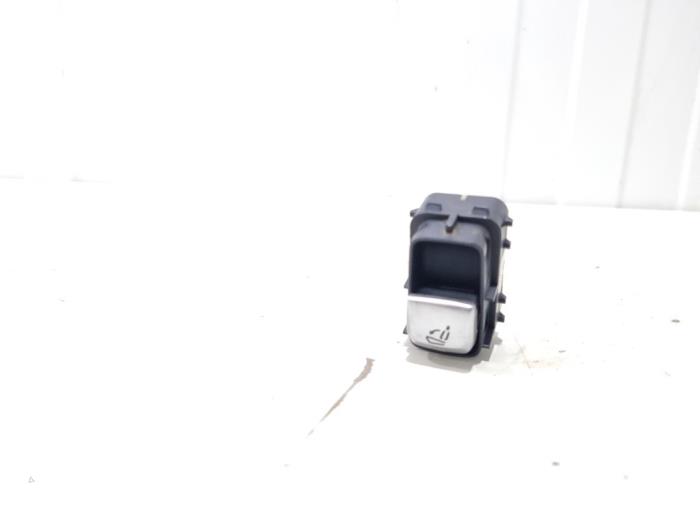 Usados Interruptor Mercedes GLC (X253) 2.0 C-220d 16V 4-Matic Precio € 9,00 Norma de margen ofrecido por GEJO Revisie & Onderdelen BV