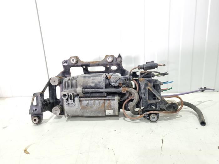 Used Compressor Audi A8 (D4) 3.0 V6 24V TFSI Quattro Price € 400,00 Margin scheme offered by GEJO Revisie & Onderdelen BV