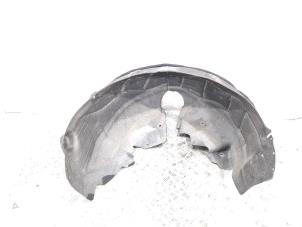 Usagé Passage de roue Audi A8 (D4) 3.0 V6 24V TFSI Quattro Prix € 28,00 Règlement à la marge proposé par GEJO Revisie & Onderdelen BV