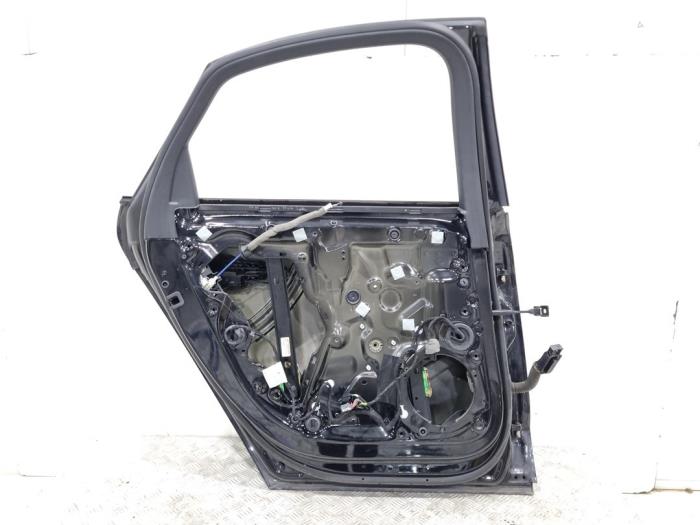 Portière 4portes arrière gauche d'un Audi A8 (D4) 3.0 V6 24V TFSI Quattro 2016