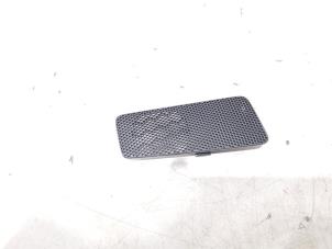 Usagé Chapeau de haut-parleur Audi A8 (D4) 3.0 V6 24V TFSI Quattro Prix € 5,00 Règlement à la marge proposé par GEJO Revisie & Onderdelen BV