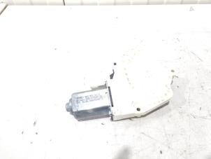 Usagé Moteur de vitre portière Audi A8 (D4) 3.0 V6 24V TFSI Quattro Prix € 4,00 Règlement à la marge proposé par GEJO Revisie & Onderdelen BV