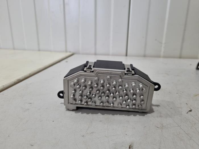 Heater blower motor resistor