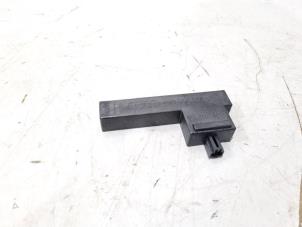 Usagé Entrée sans clé - Antenne Audi A8 (D4) 3.0 V6 24V TFSI Quattro Prix € 6,00 Règlement à la marge proposé par GEJO Revisie & Onderdelen BV