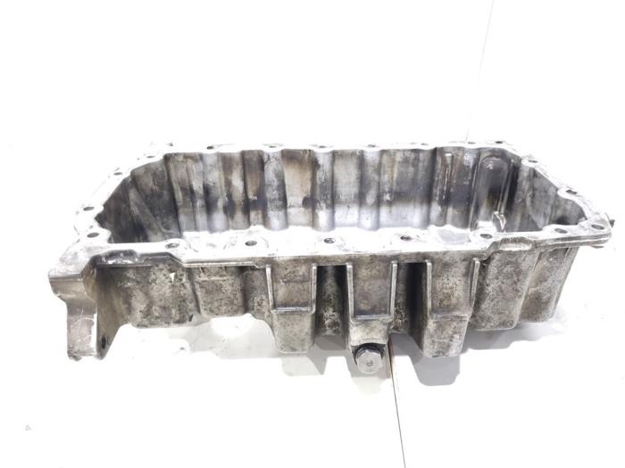 Oil pan