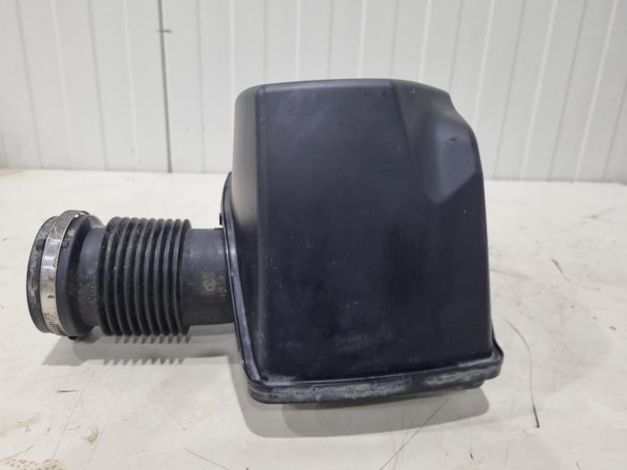 Begagnade Luftfilterhus BMW 1 serie (F21) 118i 1.5 TwinPower 12V Pris € 70,00 Marginaltabell erbjuds av GEJO Revisie & Onderdelen BV