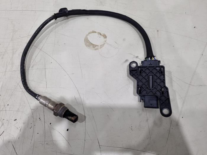 Lambda probe from a Peugeot Partner (EA//EF/EN/EU) 1.5 BlueHDi 100 2024
