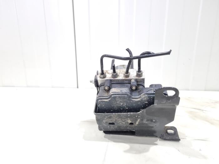 Usagé Bloc ABS Peugeot Partner (EA//EF/EN/EU) 1.5 BlueHDi 100 Prix € 159,99 Règlement à la marge proposé par GEJO Revisie & Onderdelen BV