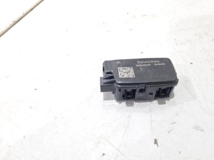 Interior lighting relay – 32140336