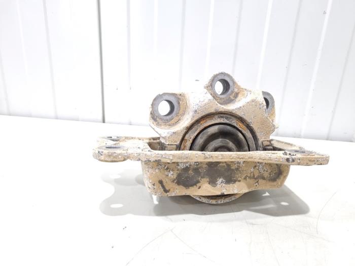 Used Engine mount Volvo S90 II 2.0 T8 Twin Engine 16V AWD Price € 34,00 Margin scheme offered by GEJO Revisie & Onderdelen BV