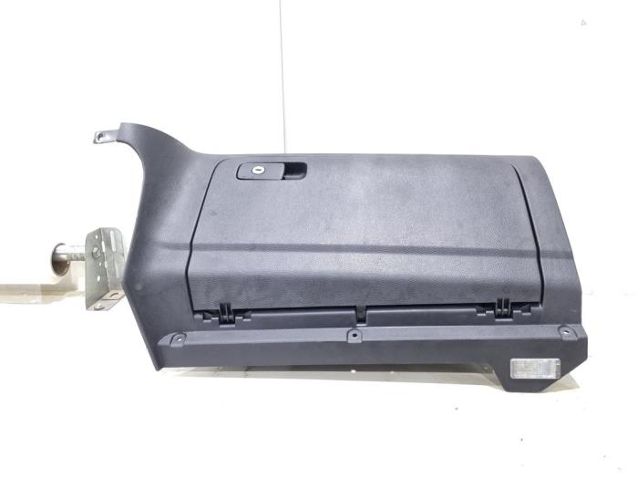 Begagnade Handskfack Volkswagen Golf VI (5K1) 1.4 TSI 122 16V Pris € 14,00 Marginaltabell erbjuds av GEJO Revisie & Onderdelen BV