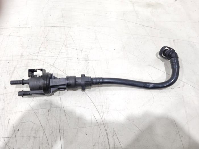 Usagé Conduit (divers) BMW 2 serie Active Tourer (F45) 218i 1.5 TwinPower Turbo 12V Prix € 14,00 Règlement à la marge proposé par GEJO Revisie & Onderdelen BV