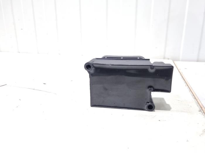 Gebrauchte Ventilblock hydraulisch Audi A7 Sportback (4GA/4GF) 3.0 V6 24V TFSI Quattro Preis € 69,00 Margenregelung angeboten von GEJO Revisie & Onderdelen BV