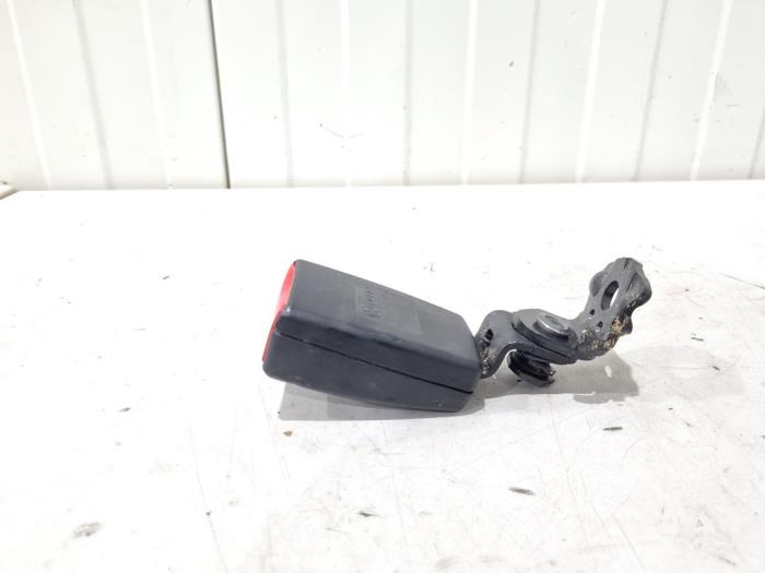 Seatbelt buckle