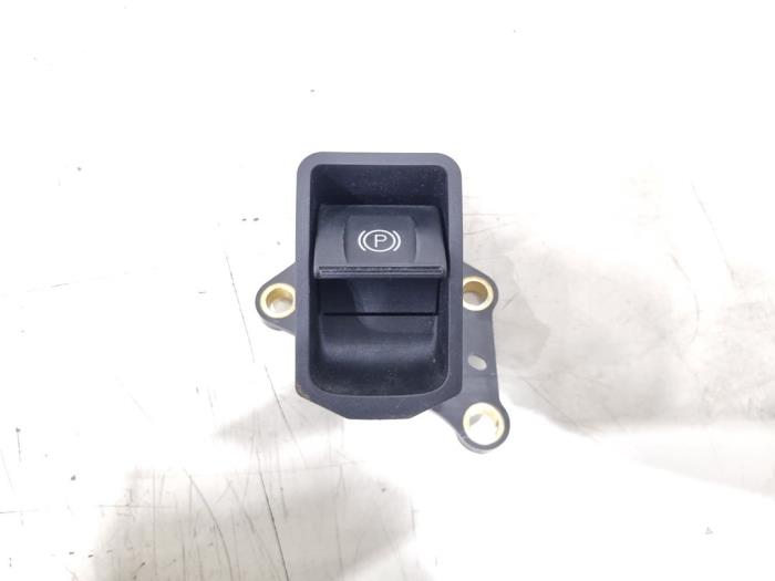 Gebrauchte Handbremse Schalter Toyota Avensis Wagon (T27) 2.0 16V D-4D-F Preis € 30,00 Margenregelung angeboten von GEJO Revisie & Onderdelen BV