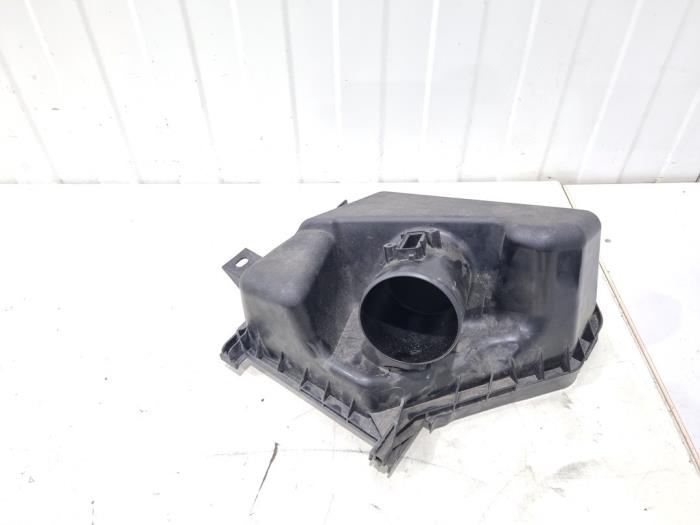 Gebrauchte Luftfiltergehäuse Toyota Avensis Wagon (T27) 2.0 16V D-4D-F Preis € 25,00 Margenregelung angeboten von GEJO Revisie & Onderdelen BV