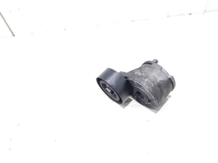 Usados Tensor correa múltiple Fiat Doblo Cargo (263) 1.3 D Multijet Precio € 15,00 Norma de margen ofrecido por GEJO Revisie & Onderdelen BV