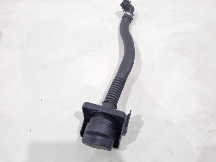 Gebrauchte Öl Füllrohr Mercedes Vito (447.6) 1.6 111 CDI 16V Preis € 29,00 Margenregelung angeboten von GEJO Revisie & Onderdelen BV
