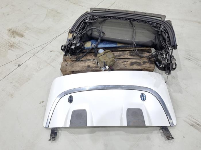 Używane Miekki dach cabrio Mercedes E (R207) Cena € 500,00 Procedura marży oferowane przez GEJO Revisie & Onderdelen BV