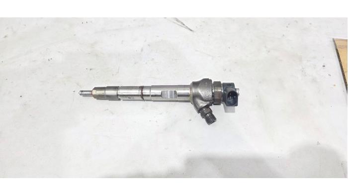 Usagé Injecteurs Audi Q3 (8UB/8UG) 2.0 TDI 16V 150 Quattro Prix € 22,00 Règlement à la marge proposé par GEJO Revisie & Onderdelen BV