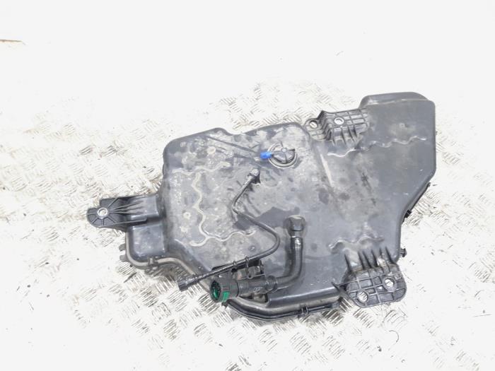 Gebrauchte Adblue Tank Audi Q3 (8UB/8UG) 2.0 TDI 16V 150 Quattro Preis € 115,00 Margenregelung angeboten von GEJO Revisie & Onderdelen BV