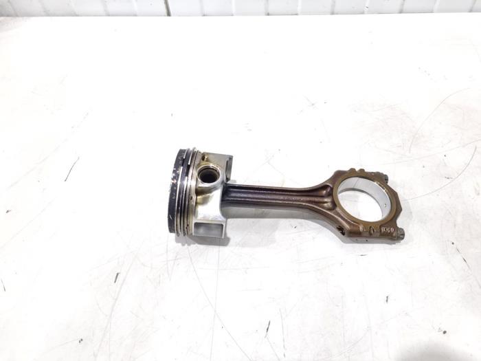 Usagé Bielle Audi A1 (8X1/8XK) 1.4 TFSI 16V 122 Prix € 30,00 Règlement à la marge proposé par GEJO Revisie & Onderdelen BV