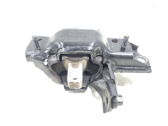 Engine mount bracket