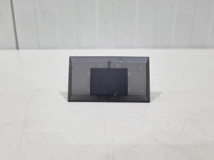 Begagnade Ljussensor Volkswagen Golf VIII (CD1) 1.0 eTSI 12V Pris € 17,00 Marginaltabell erbjuds av GEJO Revisie & Onderdelen BV